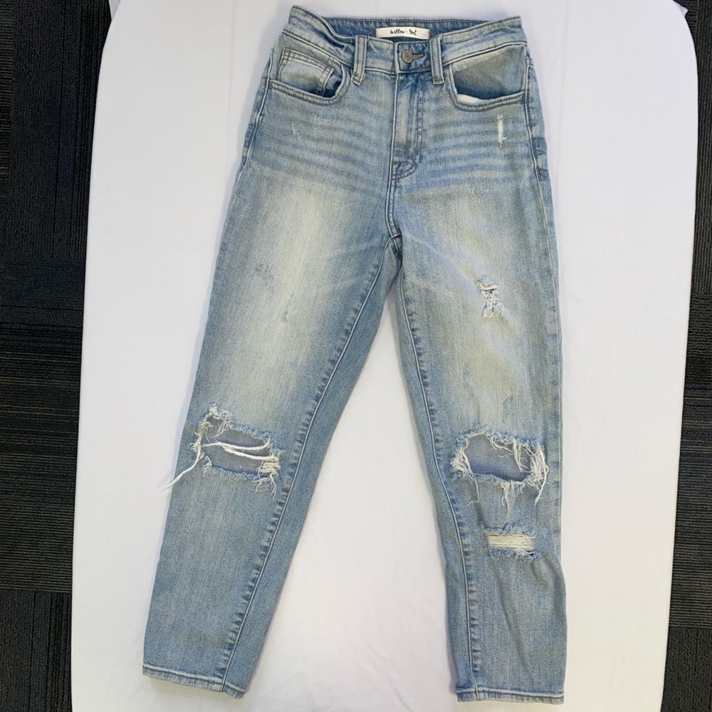 Willow & Root Buckle High Rise Mom Fit Distressed Jeans Women’s Size 24 - Picture 1 of 15